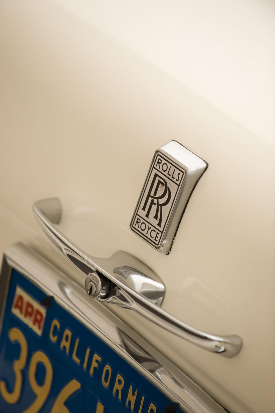  Rolls-Royce Silver Shadow 1974 года  (фото 2 из 6)